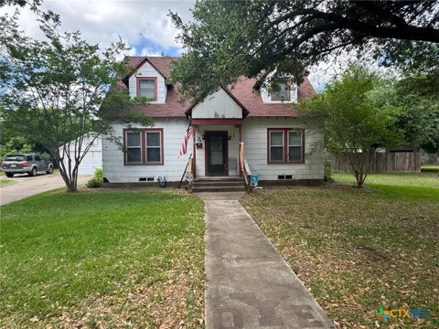 708 East 10th