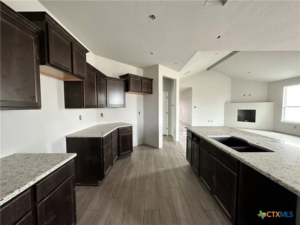 2598 Settlers Oak Drive Belton, TX 76513