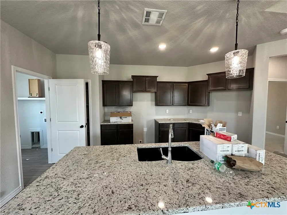 2598 Settlers Oak Drive Belton, TX 76513