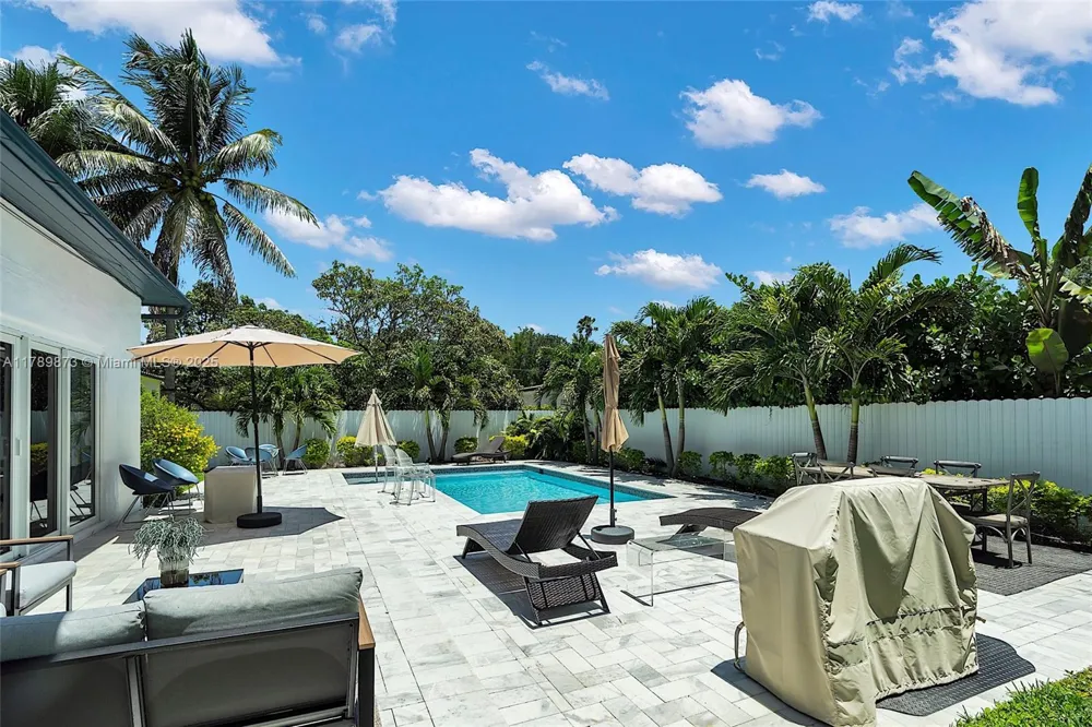 660 NE 121st St #660 Biscayne Park, FL 33161