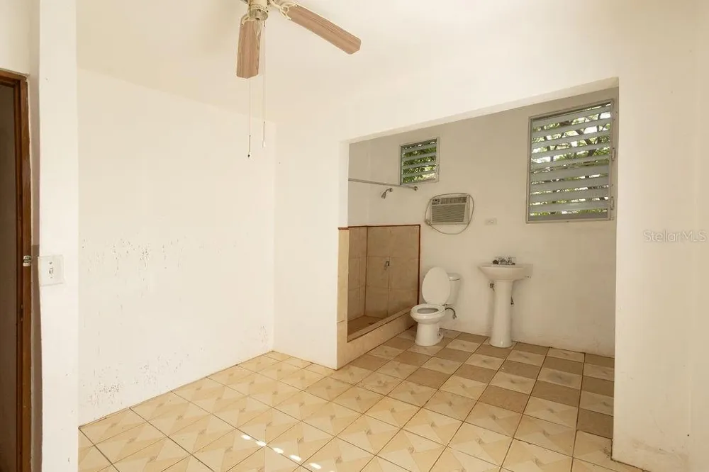 378 CALLE GIRASOLES Vieques, PR 00765