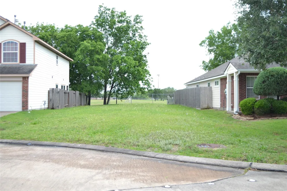 13611 Padgett Drive Sugar Land, TX 77498