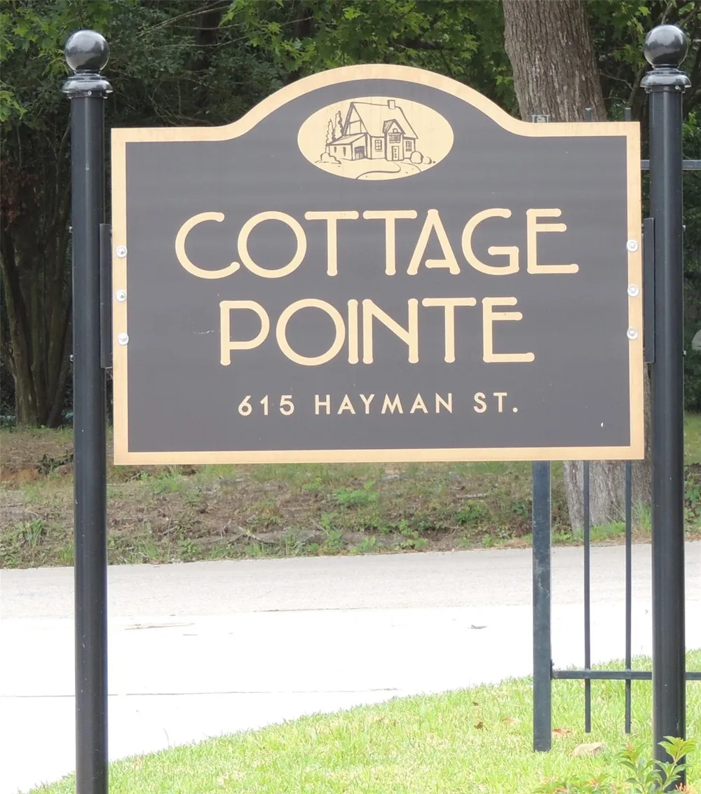615 Hayman Street Huntsville, TX 77340