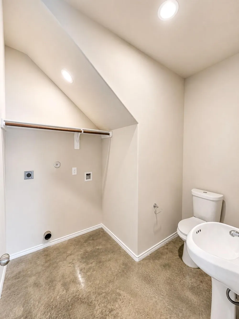 615 Hayman Street Huntsville, TX 77340