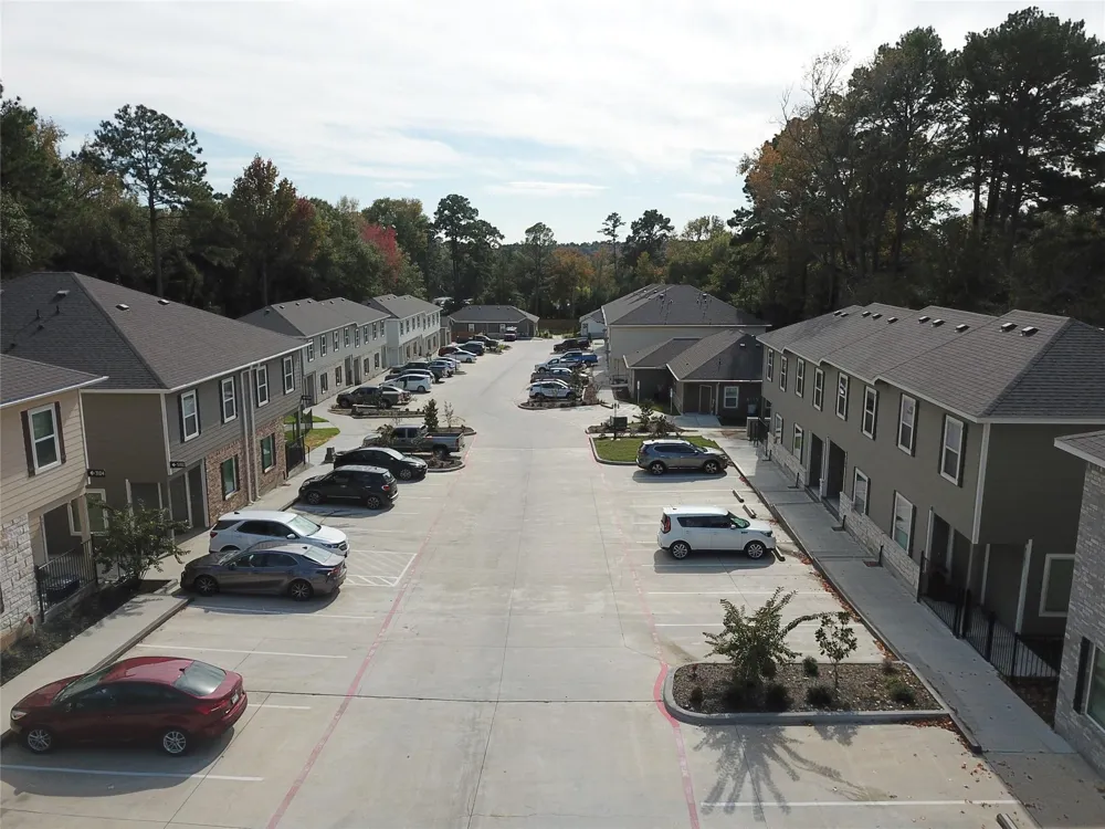615 Hayman Street Huntsville, TX 77340