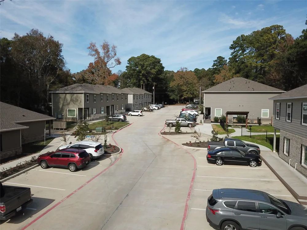 615 Hayman Street Huntsville, TX 77340