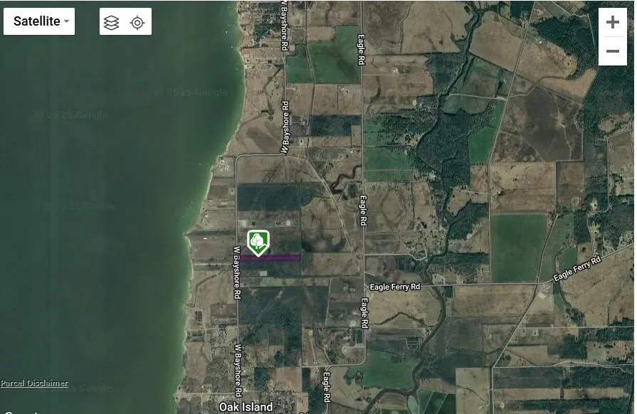 W Bayshore Dr Oak Island, TX 77514