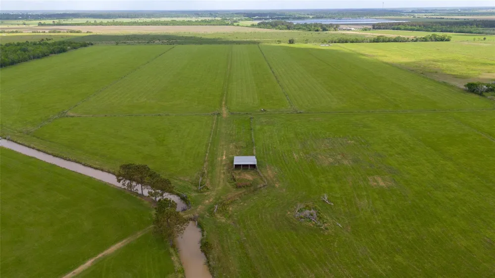 3448 Belton Lane Anahuac, TX 77514
