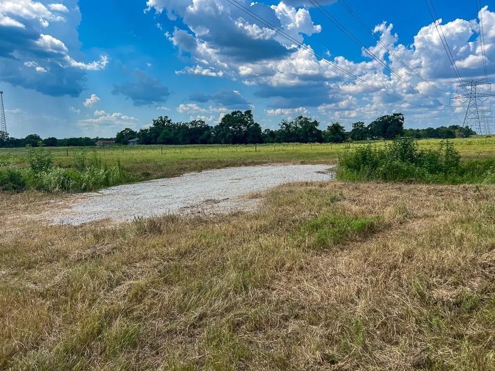 1957 County Road 155 Bedias, TX 77831