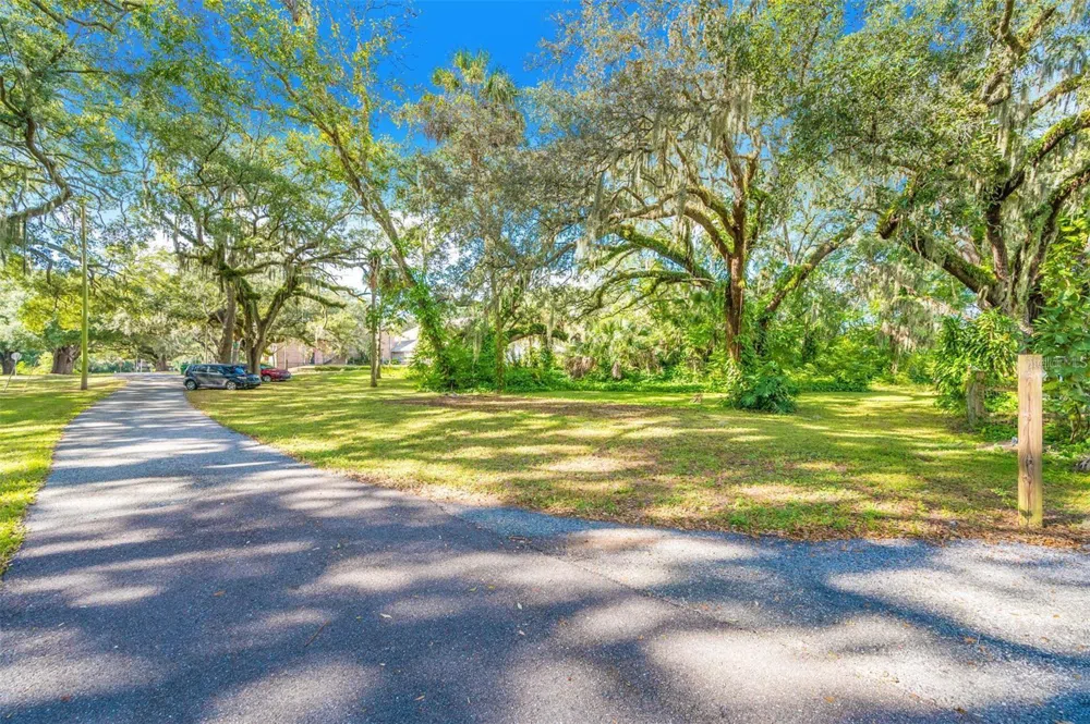 11433 WELDON STREET Seffner, FL 33584