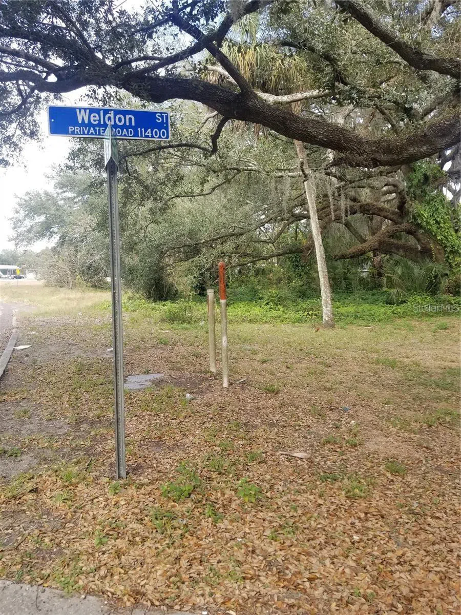 11433 WELDON STREET Seffner, FL 33584