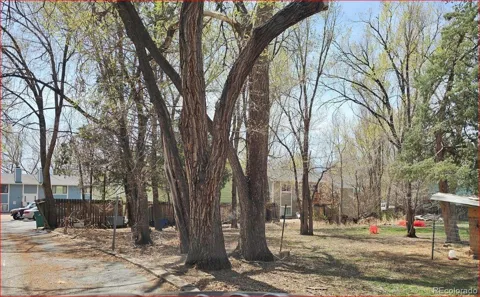 415 W Van Buren Street
