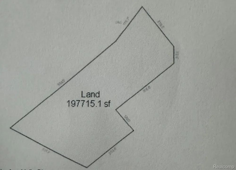 24960 CROCKER BOULEVARD Harrison Charter Township, MI 48045