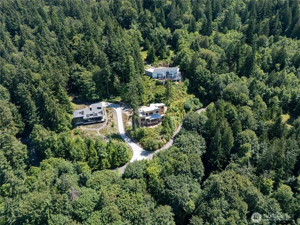1697 Chuckanut Crest Drive Bellingham, WA 98229