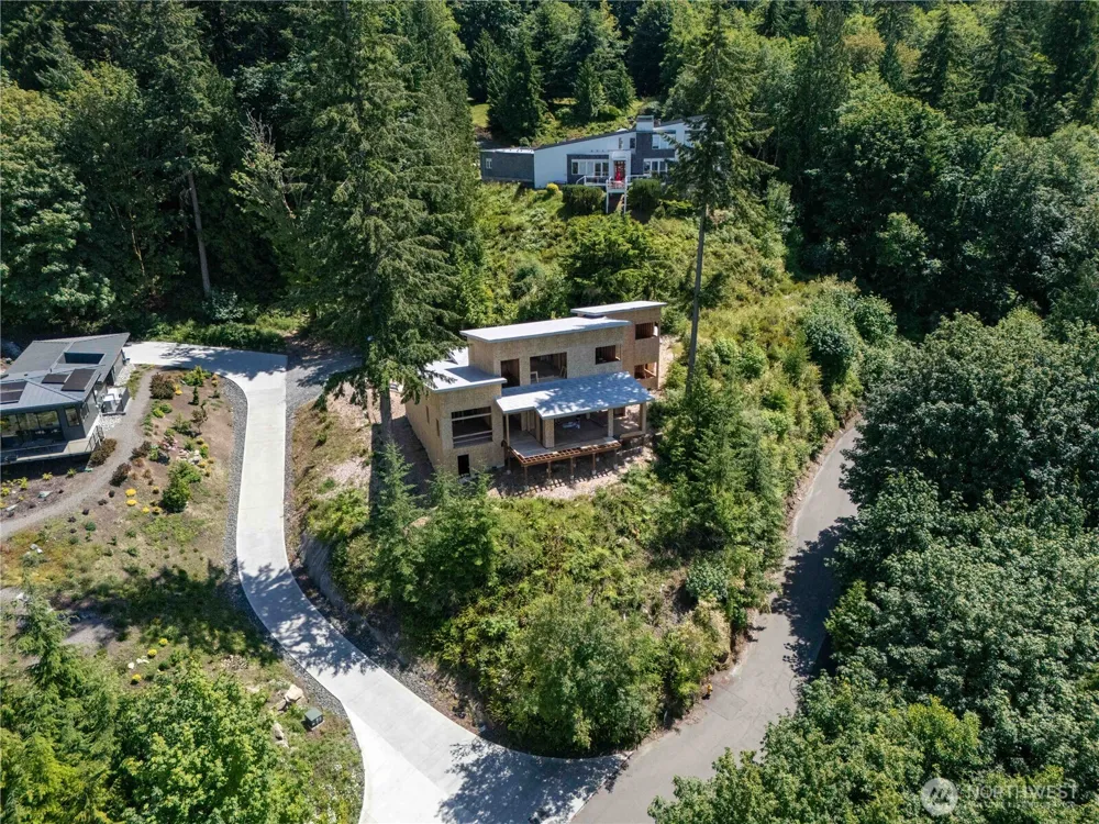 1697 Chuckanut Crest Drive Bellingham, WA 98229