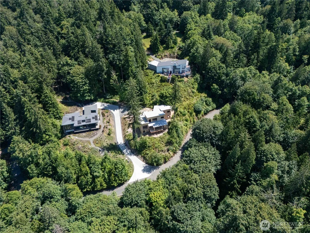 1697 Chuckanut Crest Drive Bellingham, WA 98229