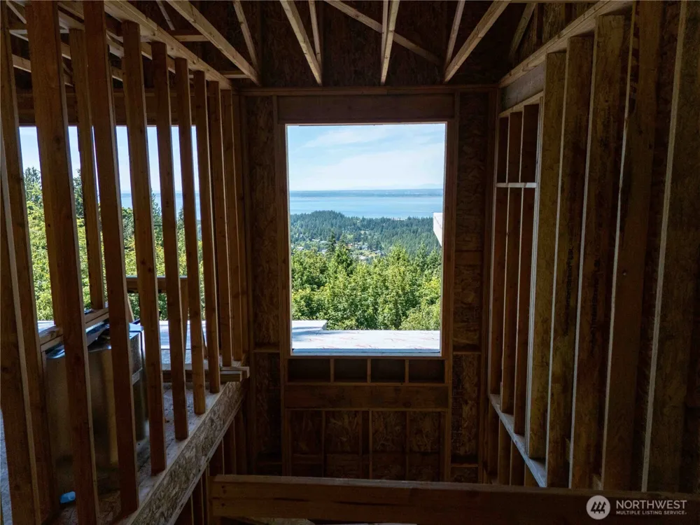 1697 Chuckanut Crest Drive Bellingham, WA 98229