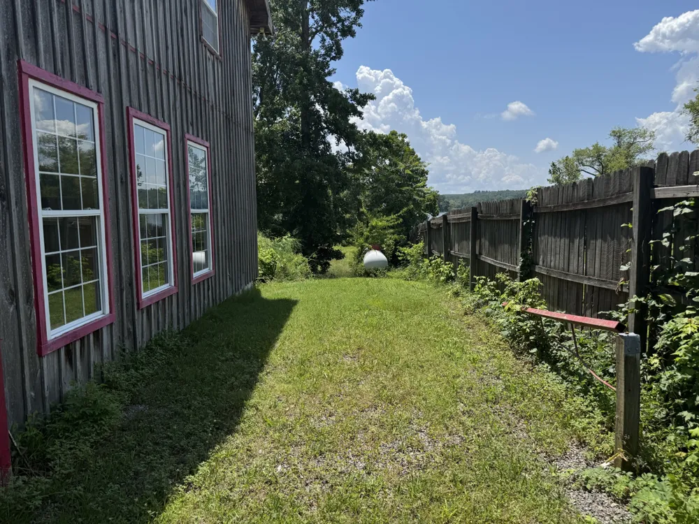 11175 Highway 147 Stewart, TN 37175