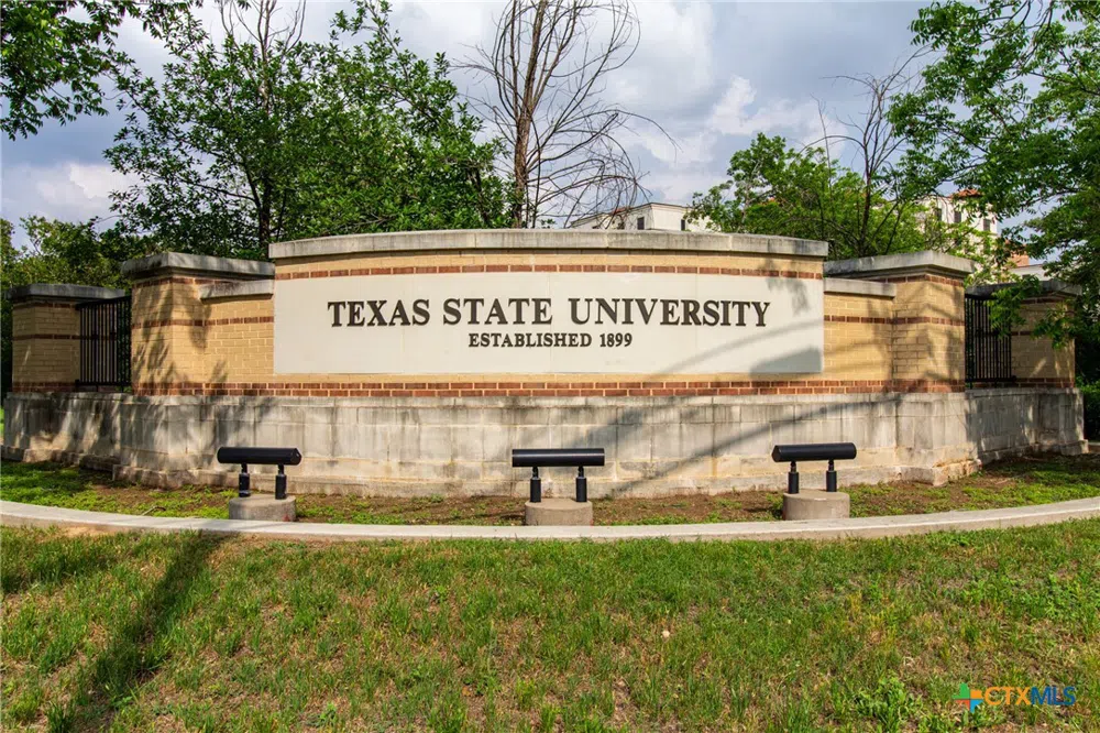 821 Old Ranch Road 12 San Marcos, TX 78666