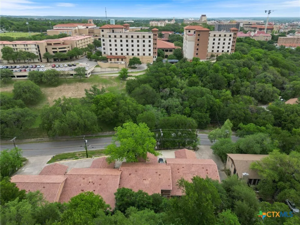 821 Old Ranch Road 12 San Marcos, TX 78666