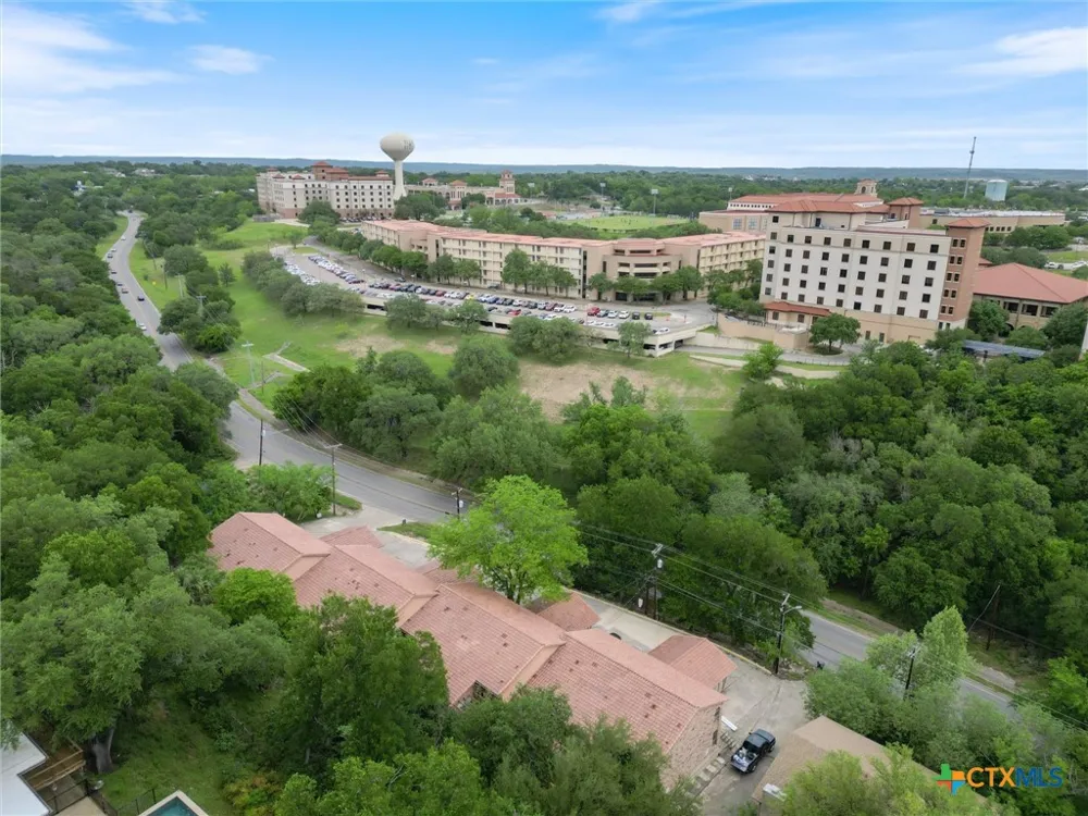 821 Old Ranch Road 12 San Marcos, TX 78666