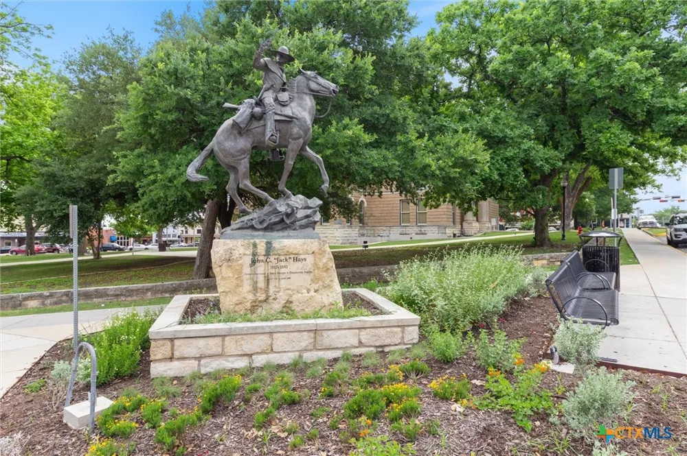 821 Old Ranch Road 12 San Marcos, TX 78666