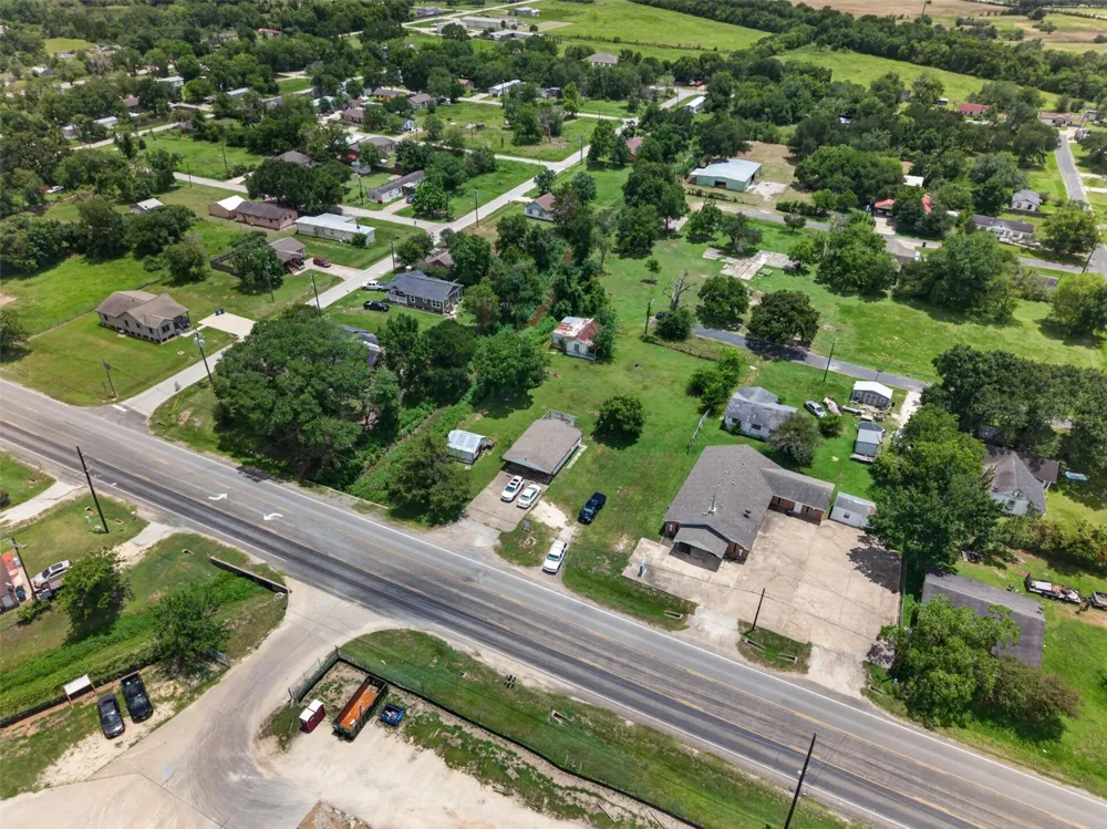 611 Florida Street Navasota, TX 77868