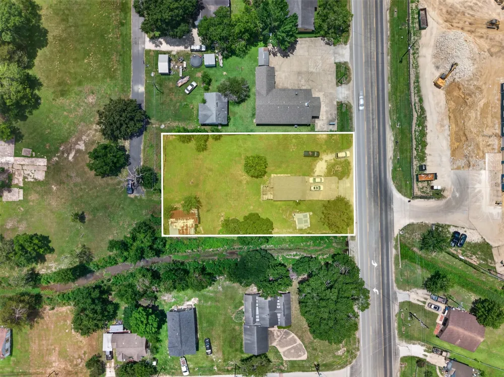 611 Florida Street Navasota, TX 77868
