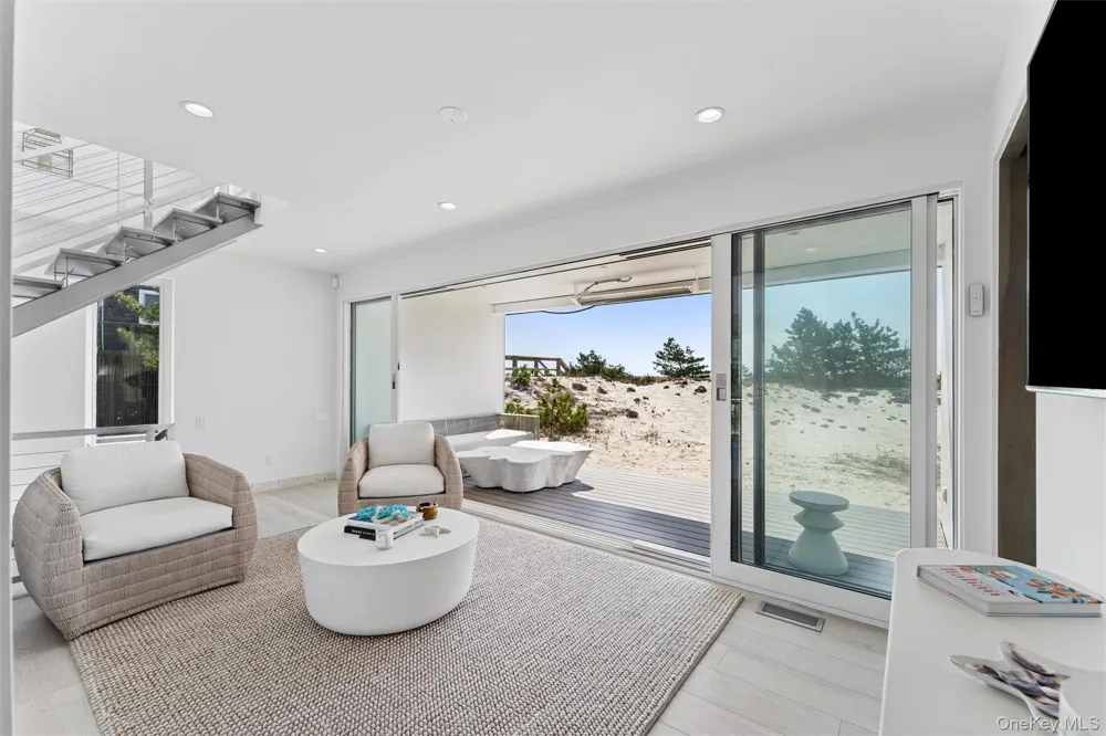 413B Dune Westhampton Beach, NY 11978