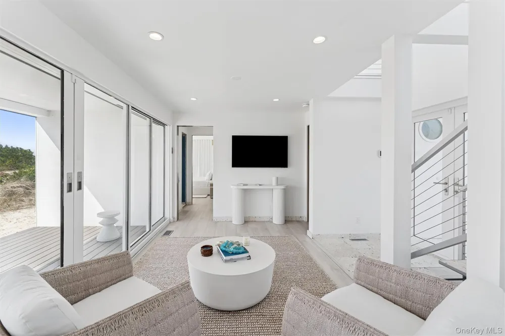 413B Dune Westhampton Beach, NY 11978