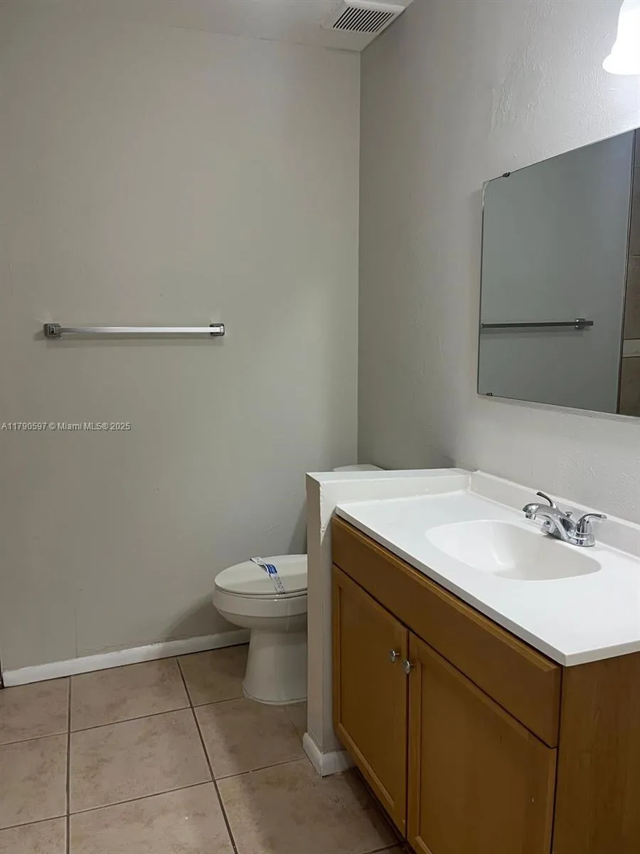 4002 Dolomite #A Orlando, FL 32839