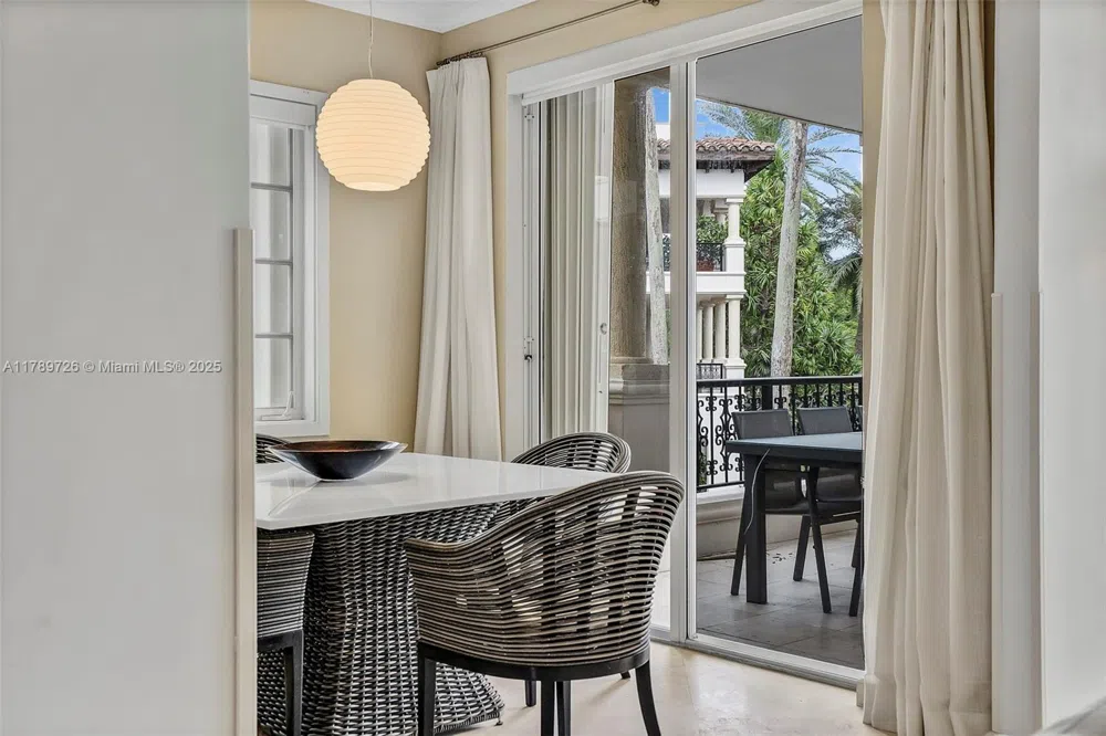 19227 Fisher Island Dr #19227 Miami Beach, FL 33109