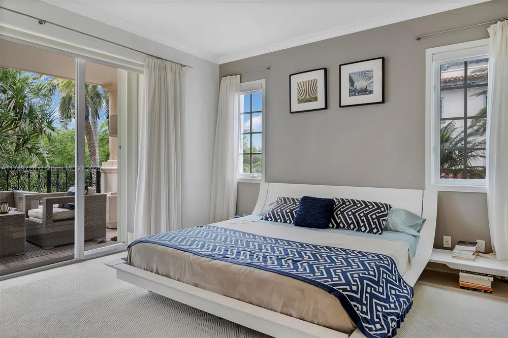 19227 Fisher Island Dr #19227 Miami Beach, FL 33109
