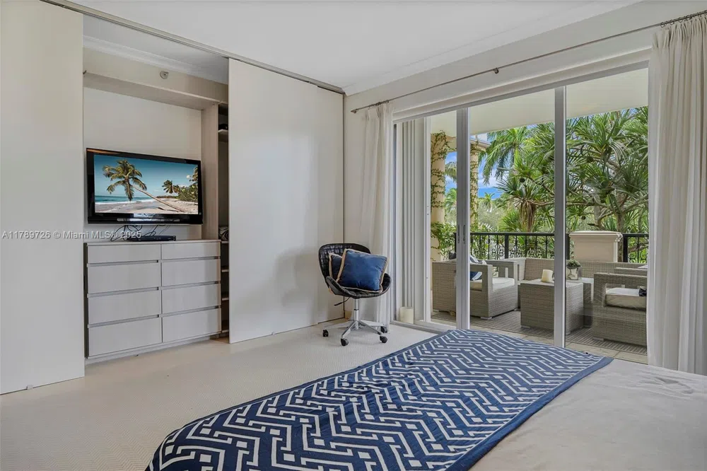 19227 Fisher Island Dr #19227 Miami Beach, FL 33109