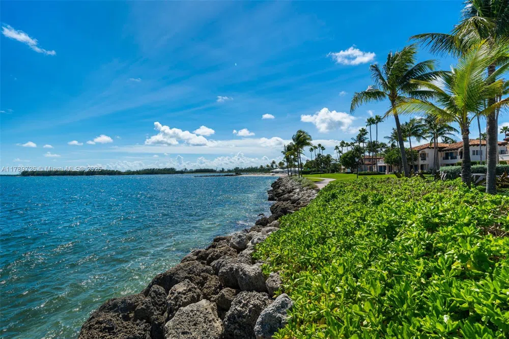 19227 Fisher Island Dr #19227 Miami Beach, FL 33109
