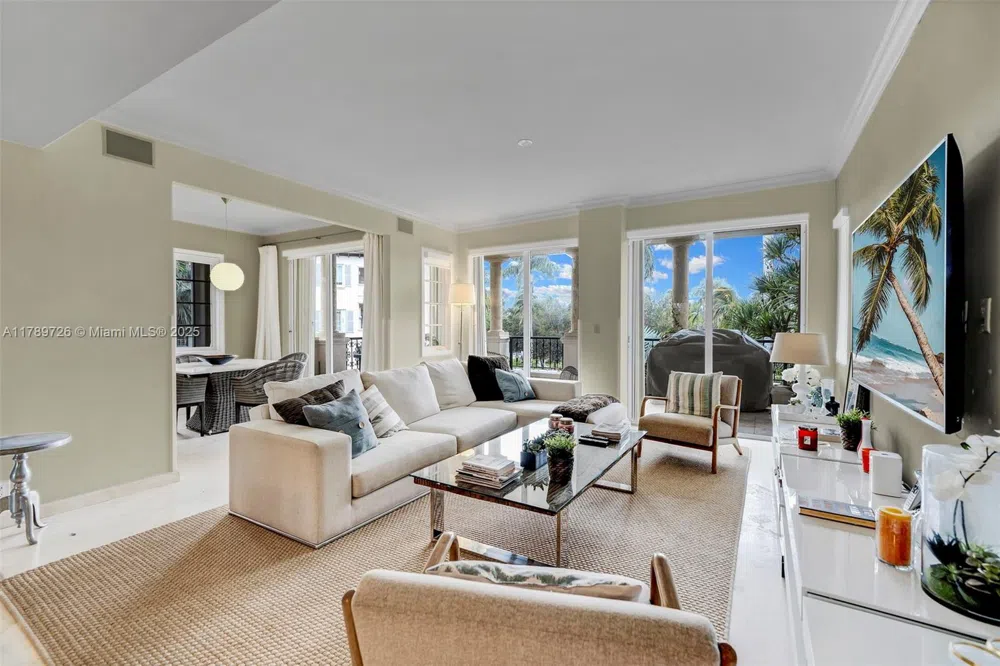 19227 Fisher Island Dr #19227 Miami Beach, FL 33109