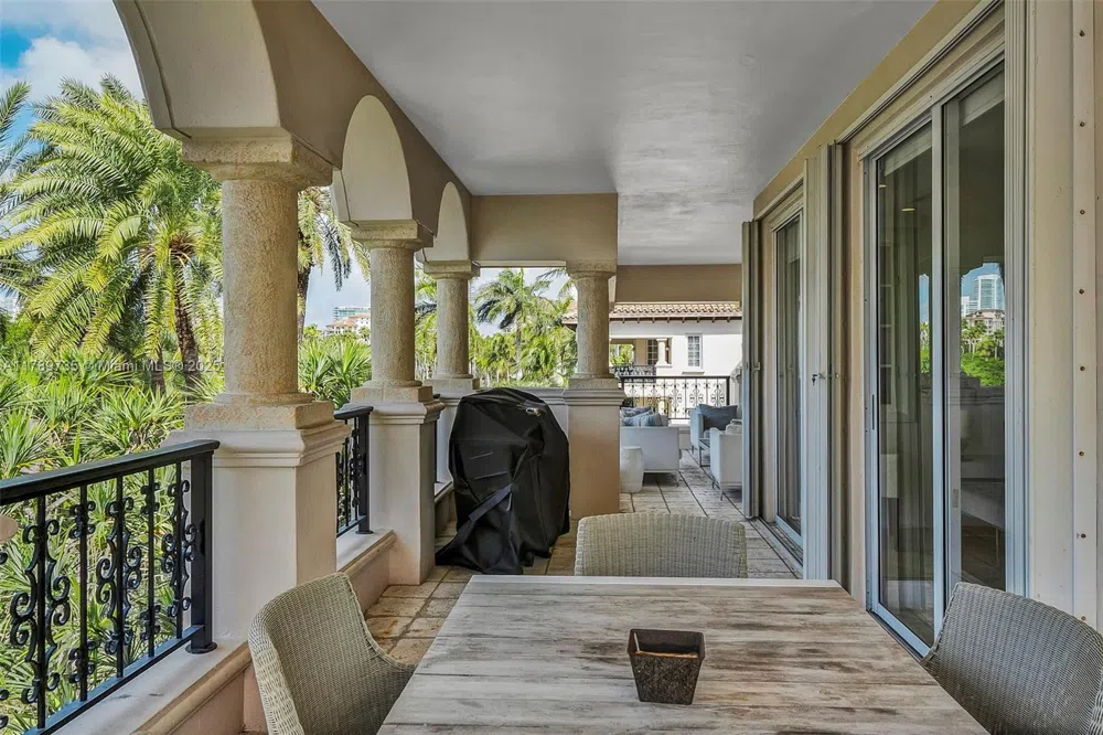 19237 Fisher Island Dr #19237 Miami, FL 33109