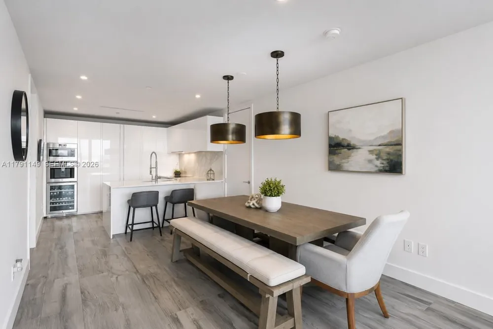 10201 Collins Ave #605 Bal Harbour, FL 33154