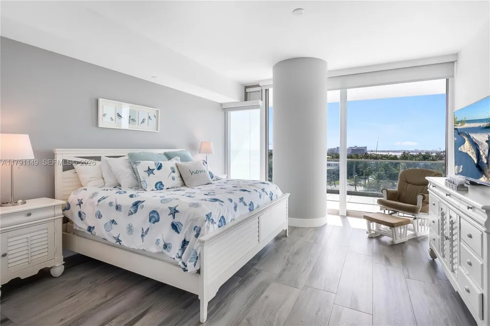 10201 Collins Ave #605 Bal Harbour, FL 33154