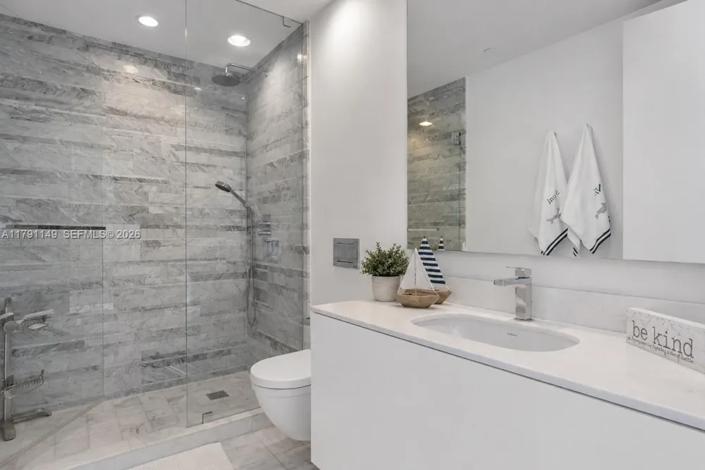 10201 Collins Ave #605 Bal Harbour, FL 33154
