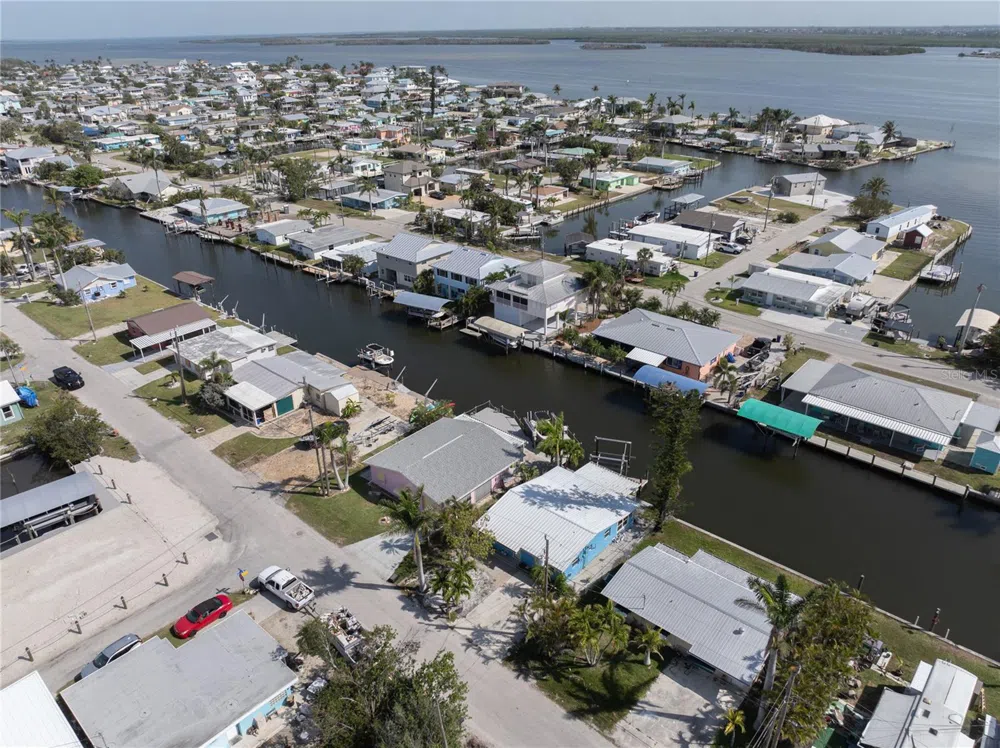 11476 MAY STREET Matlacha, FL 33993