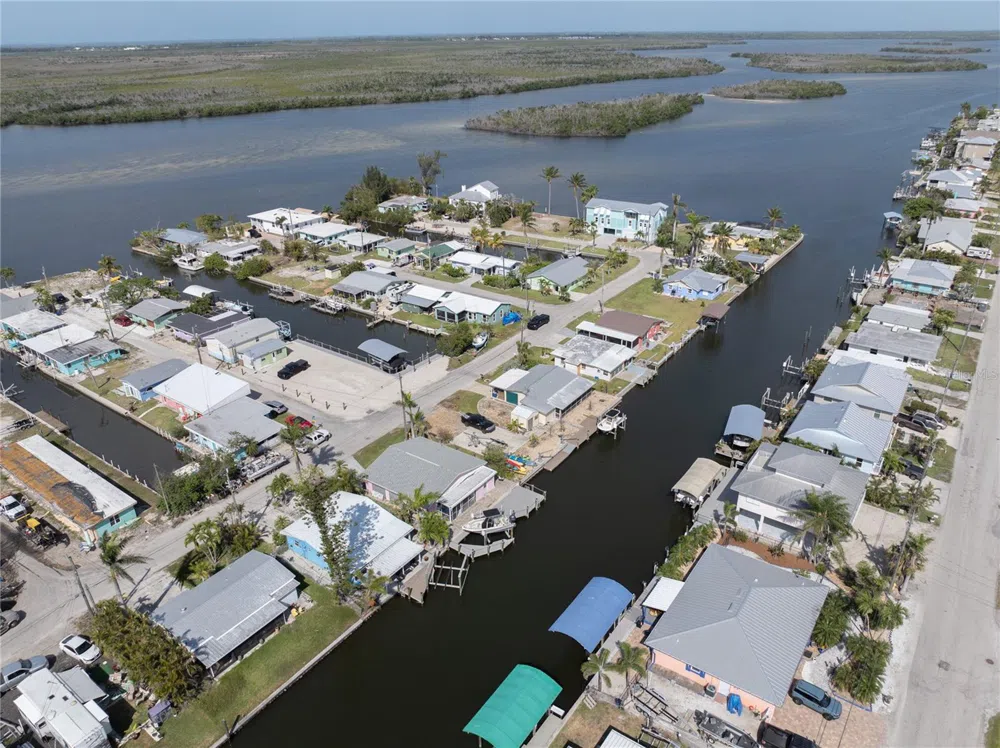 11476 MAY STREET Matlacha, FL 33993