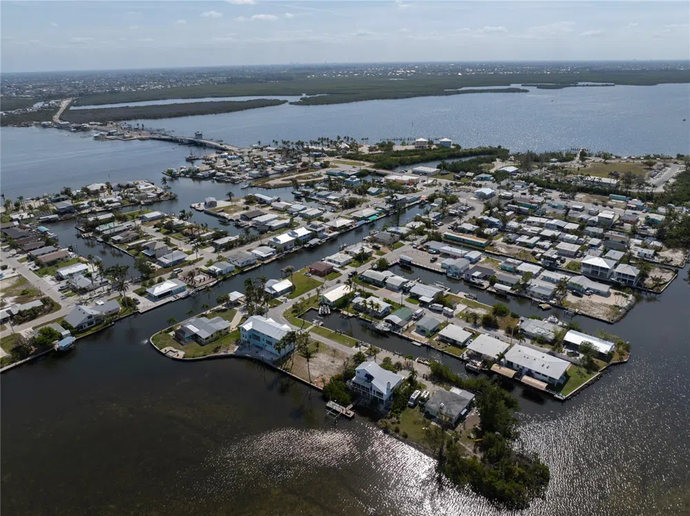 11476 MAY STREET Matlacha, FL 33993