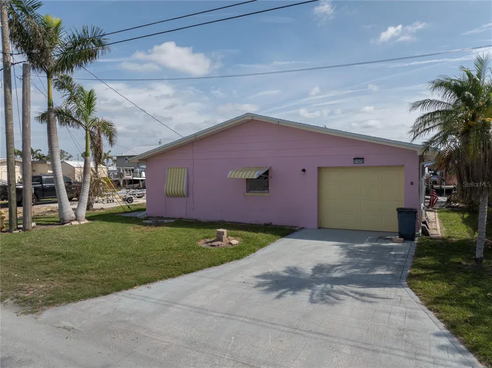 11476 MAY STREET Matlacha, FL 33993