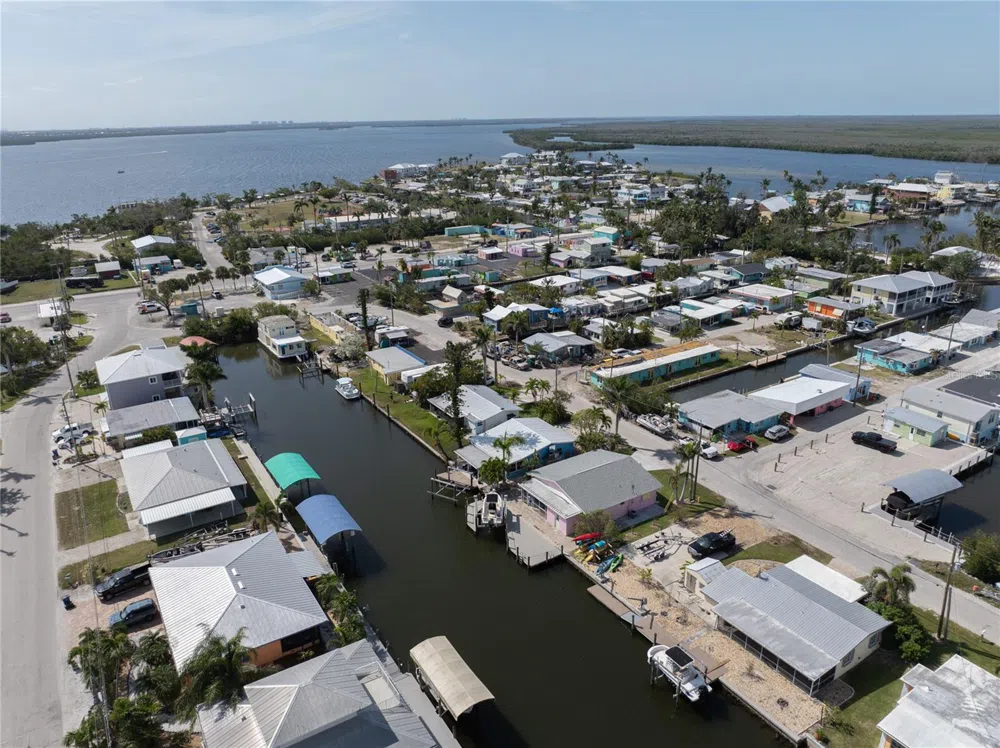 11476 MAY STREET Matlacha, FL 33993