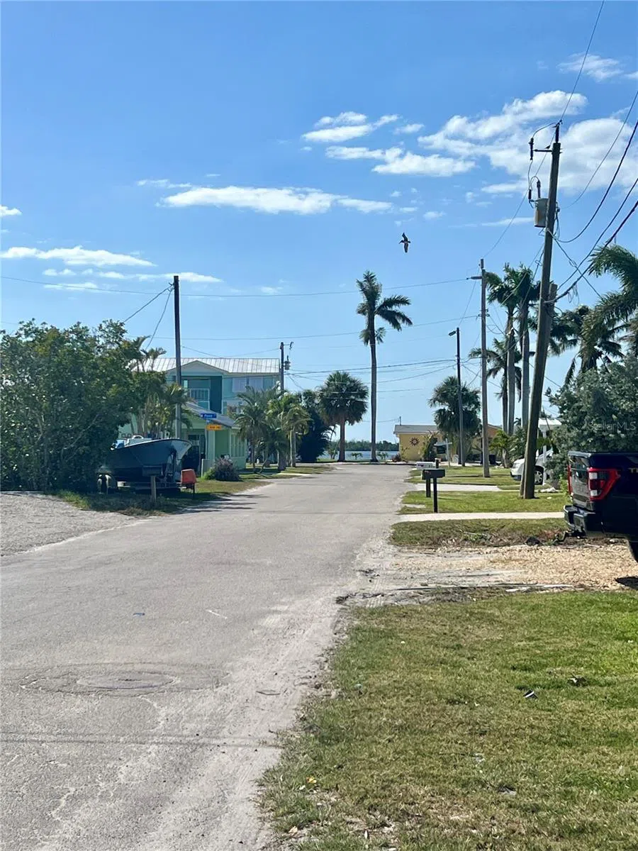 11476 MAY STREET Matlacha, FL 33993