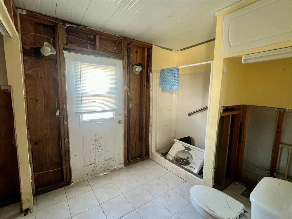 11476 MAY STREET Matlacha, FL 33993