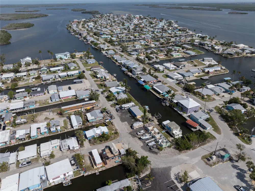 11476 MAY STREET Matlacha, FL 33993
