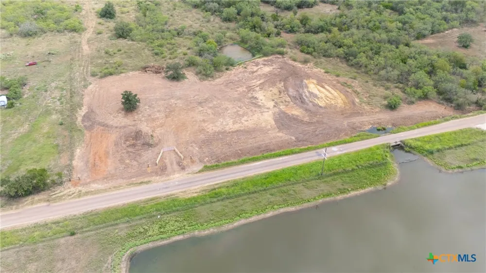 County Rd 465 W Gonzales, TX 78629