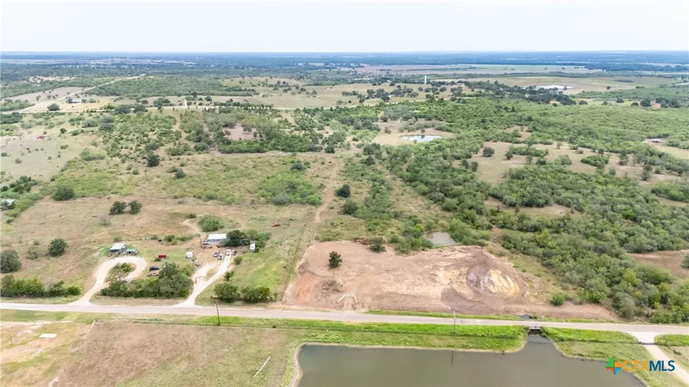 County Rd 465 W Gonzales, TX 78629